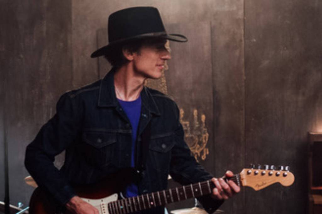 Singer-songwriter Mark Winters will perform in British Columbia in April during his Good Vibes Highway Tour. (markwintersmusic.com)